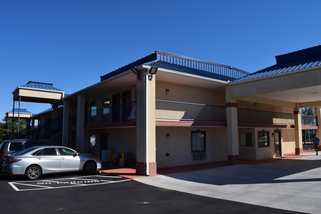 Royal Inn & Suites Douglasville Kültér fotó