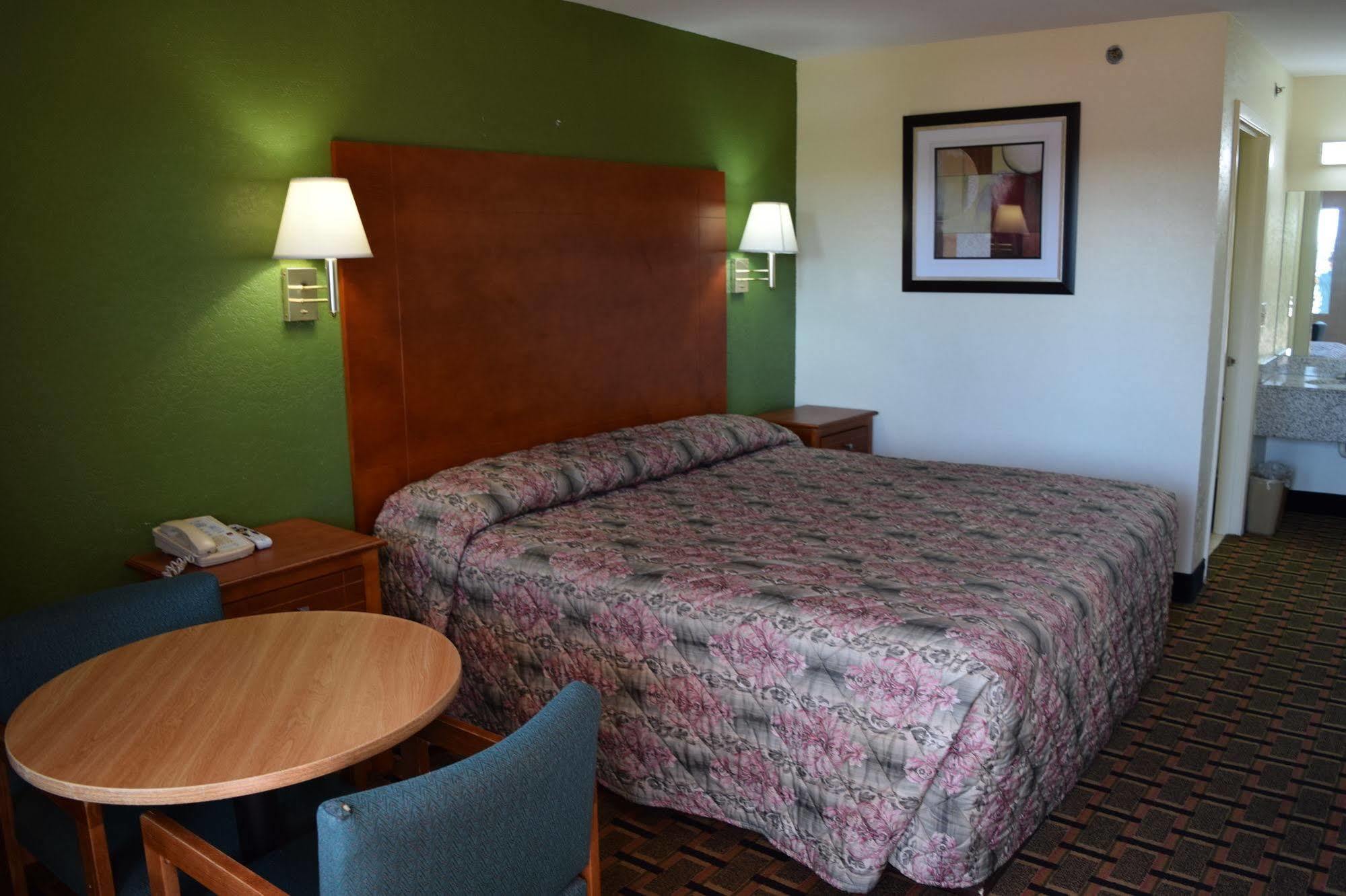 Royal Inn & Suites Douglasville Kültér fotó